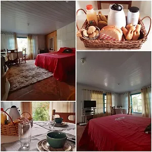 Quarto em Acomodações Particulares Sossego-cama E Cafe, Praia Grande (Santa Catarina)